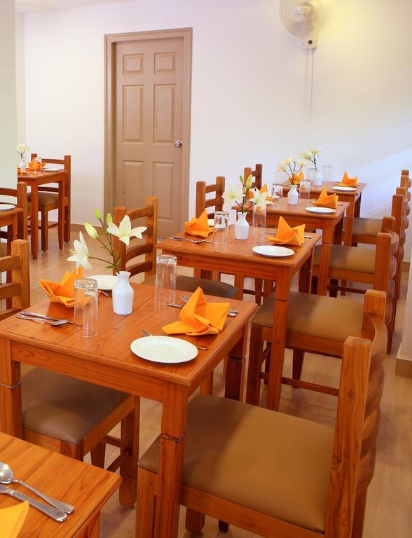 阿巴德胡椒之路酒店 Kochi 外观 照片